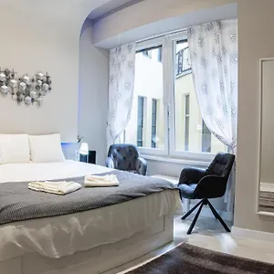 The Royals Downtown Apartman